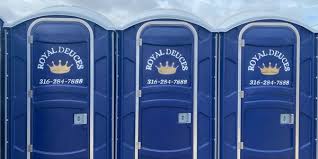 Best Portable Restroom Servicing (Cleaning and Restocking)  in Mira Monte, CA